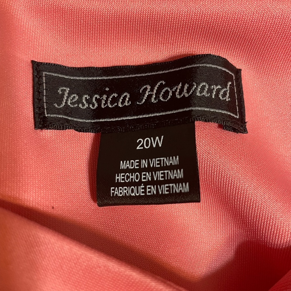 Women’s Dress, Size 20 with Shawl. Never worn. Has tags